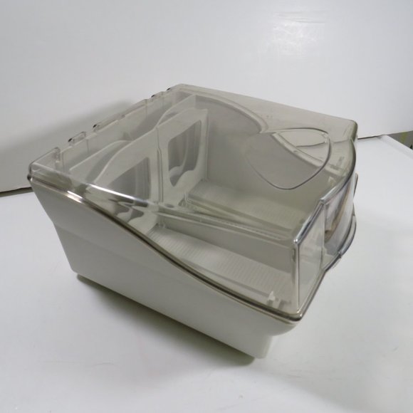 Fellows Floppy Disk Case with permeant center divider & moveable dividers - Picture 10 of 13